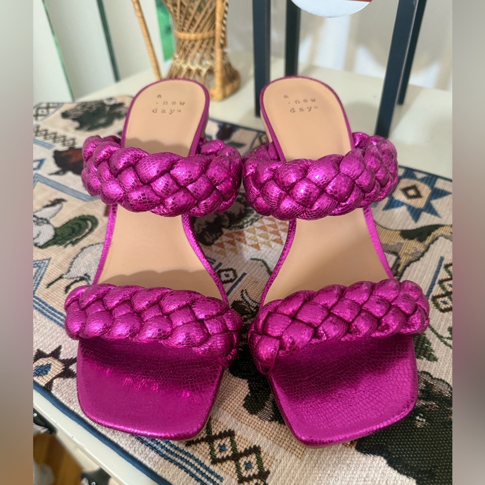 A New Day Metallic Pink Heeled Sandals 🩷
